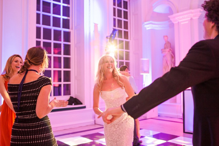 Kensington Palace Orangery wedding photography by Marianne Taylor. Click through to see more!